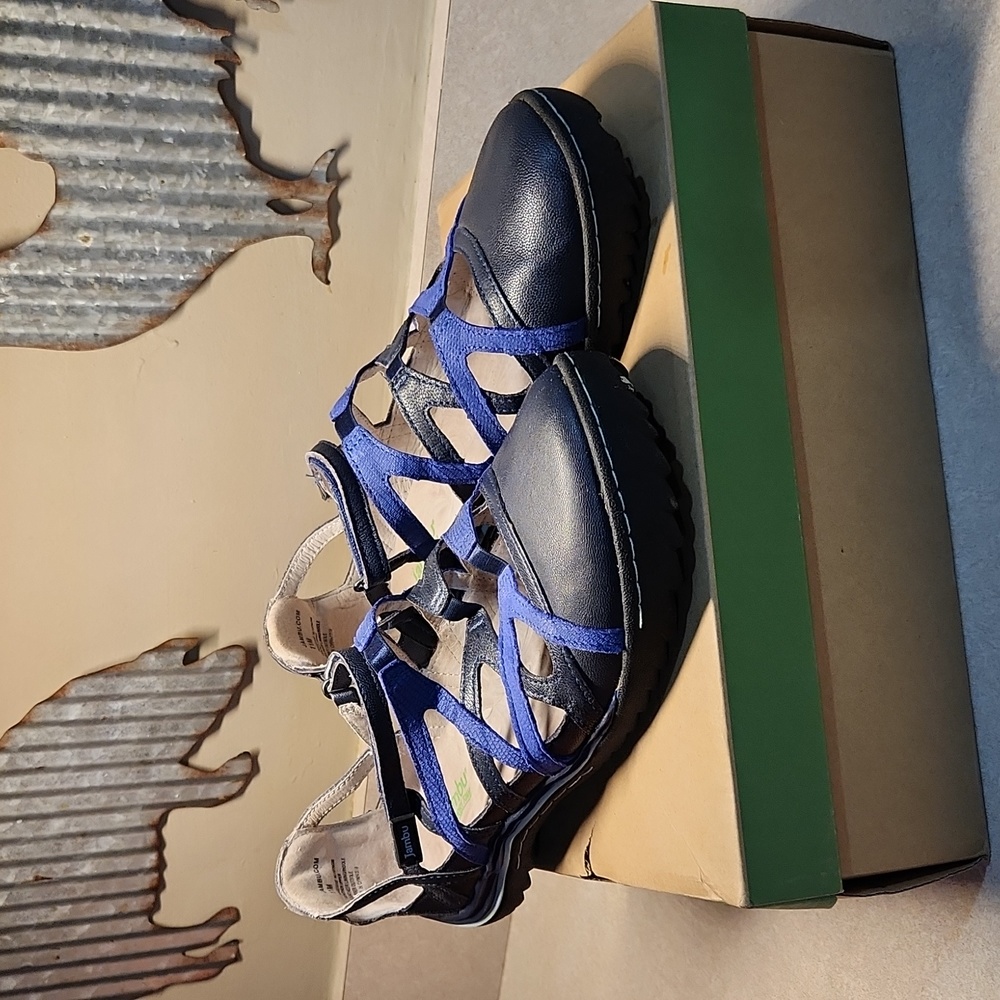 JAMBU womens size 11  navy shoes